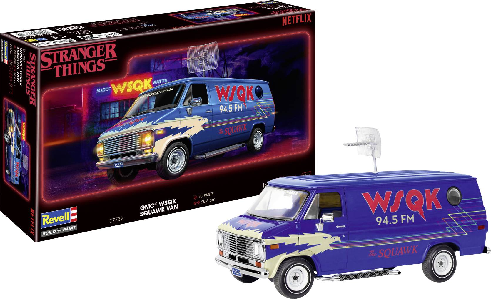 Modellbausatz-Box mit einem 'Stranger Things' GMC-Van mit dem Logo 'WSQK 94.5 FM'. Die andere Seite zeigt den zusammengebauten Modell-Van.