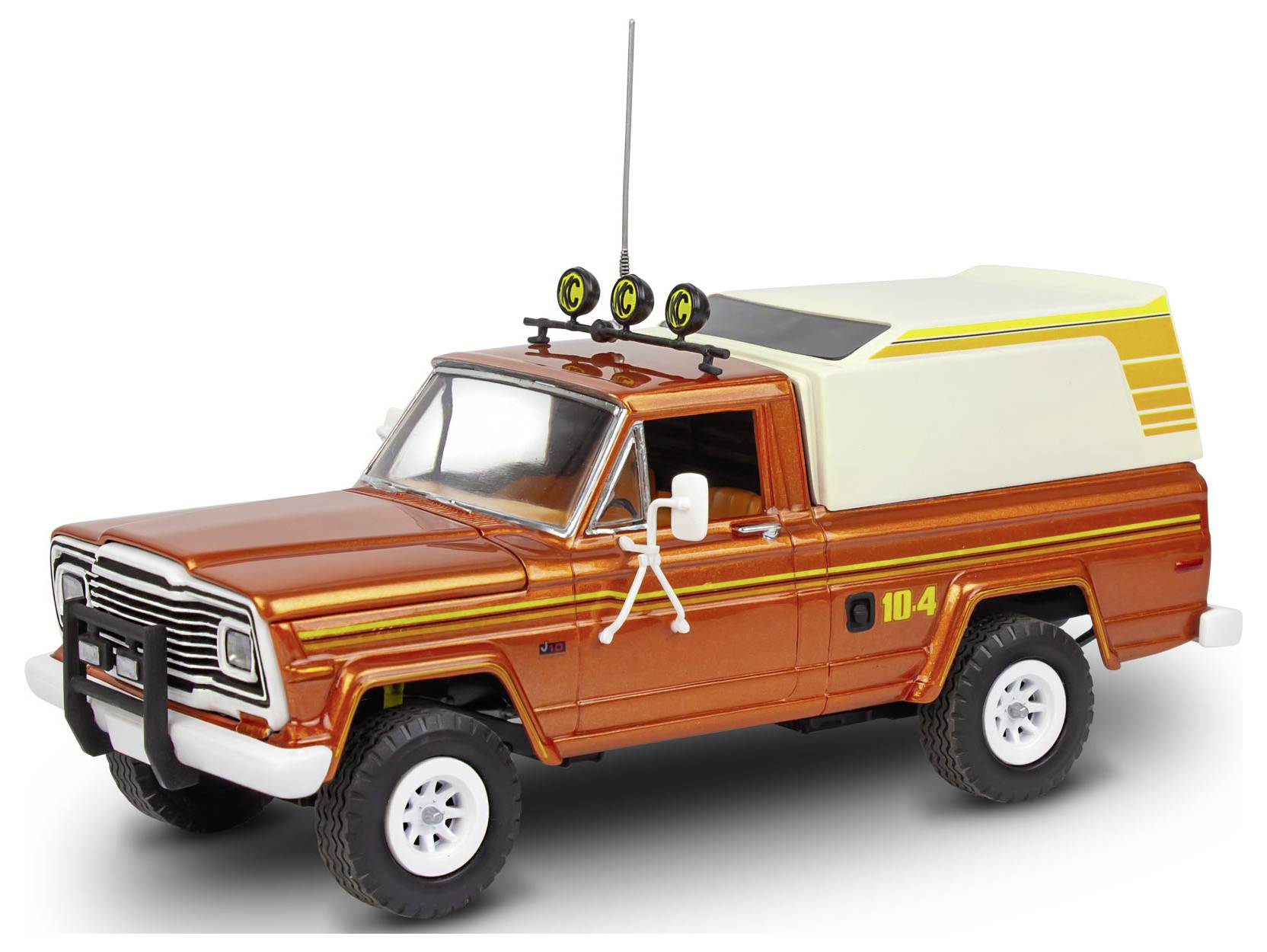 Ein Vintage-Jeep in Orange mit weißem Dach und gelben Streifen an der Seite, ausgestattet mit Off-Road-Scheinwerfern und der Nummer '10.4' an der Seite.