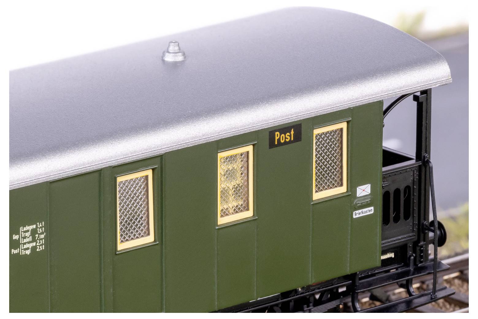 Modelleisenbahn-Wagen mit der Beschriftung 