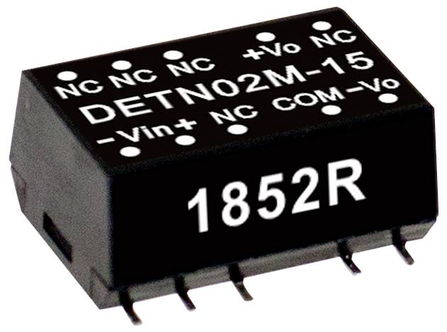 'DETN02M-15' schwarze elektronische Komponente mit Anschlüssen, beschriftet mit: 'NC, +Vo, NC, -Vin, NC, COM, -Vo'. Modellnummer '1852R' auf der Oberseite gedruckt.