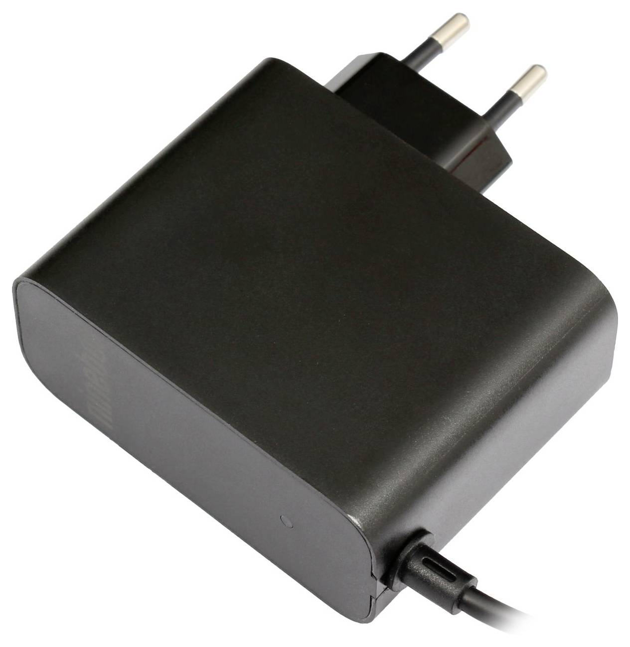 Ein schwarzes Wandladegerät mit europäischem Stecker und angeschlossenem Kabel, entwickelt für elektronische Geräte.