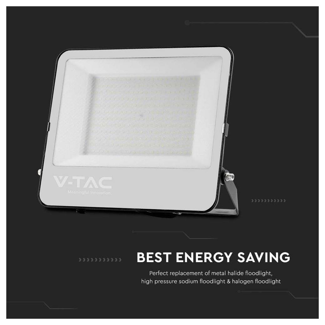 Ein weißer V-TAC-Flutlichtstrahler wird gezeigt mit dem Text „Beste Energieeinsparung