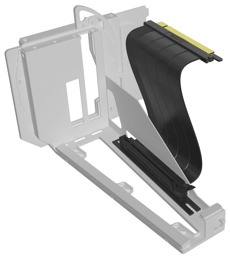 Eine weiße Kunststoff- und Metallhalterung hält ein flexibles schwarzes Kabel mit einem goldenen Stecker, wahrscheinlich Teil einer internen Computereinrichtung.