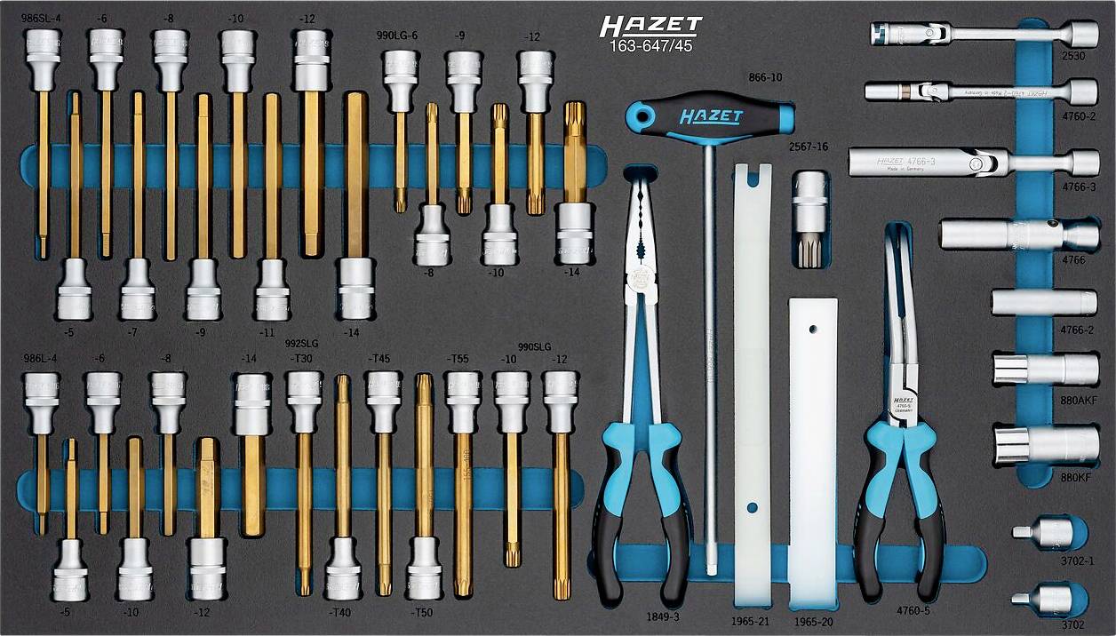 Werkzeugsatz einschließlich Steckschlüssel, Verlängerungen und Zangen, in Schaumstoffeinsatz organisiert; gekennzeichnet mit ‚Hazet 163-847475'