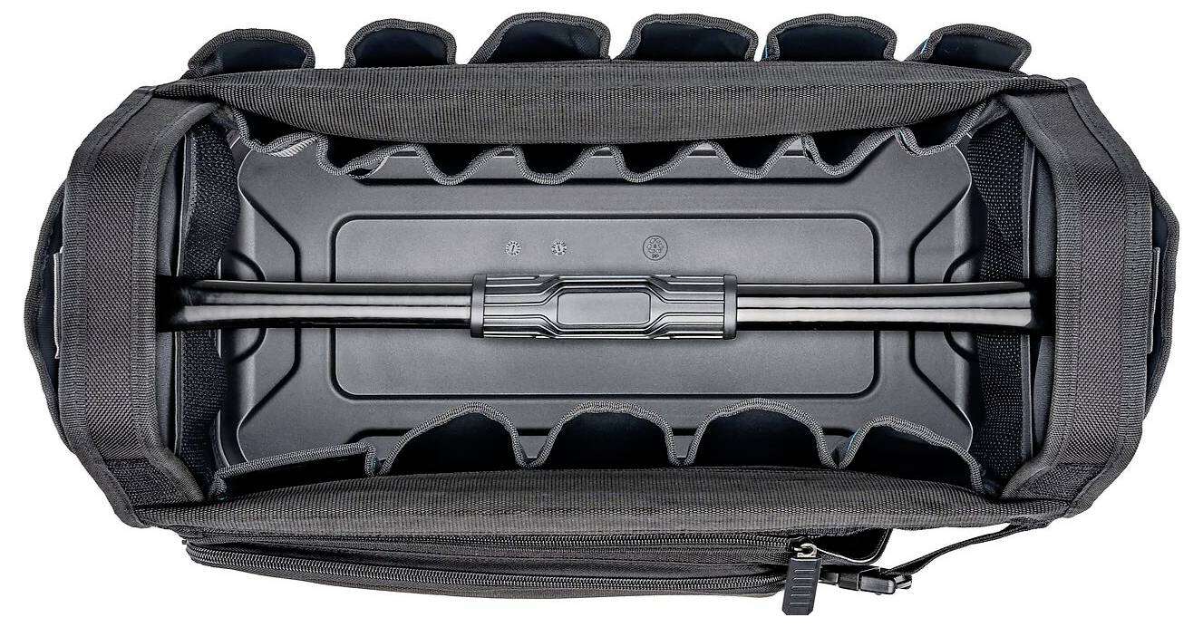 Elektrisches Einrad-Transportkoffer mit sicheren gepolsterten Fächern und Reißverschluss für sichere und bequeme Tragbarkeit.