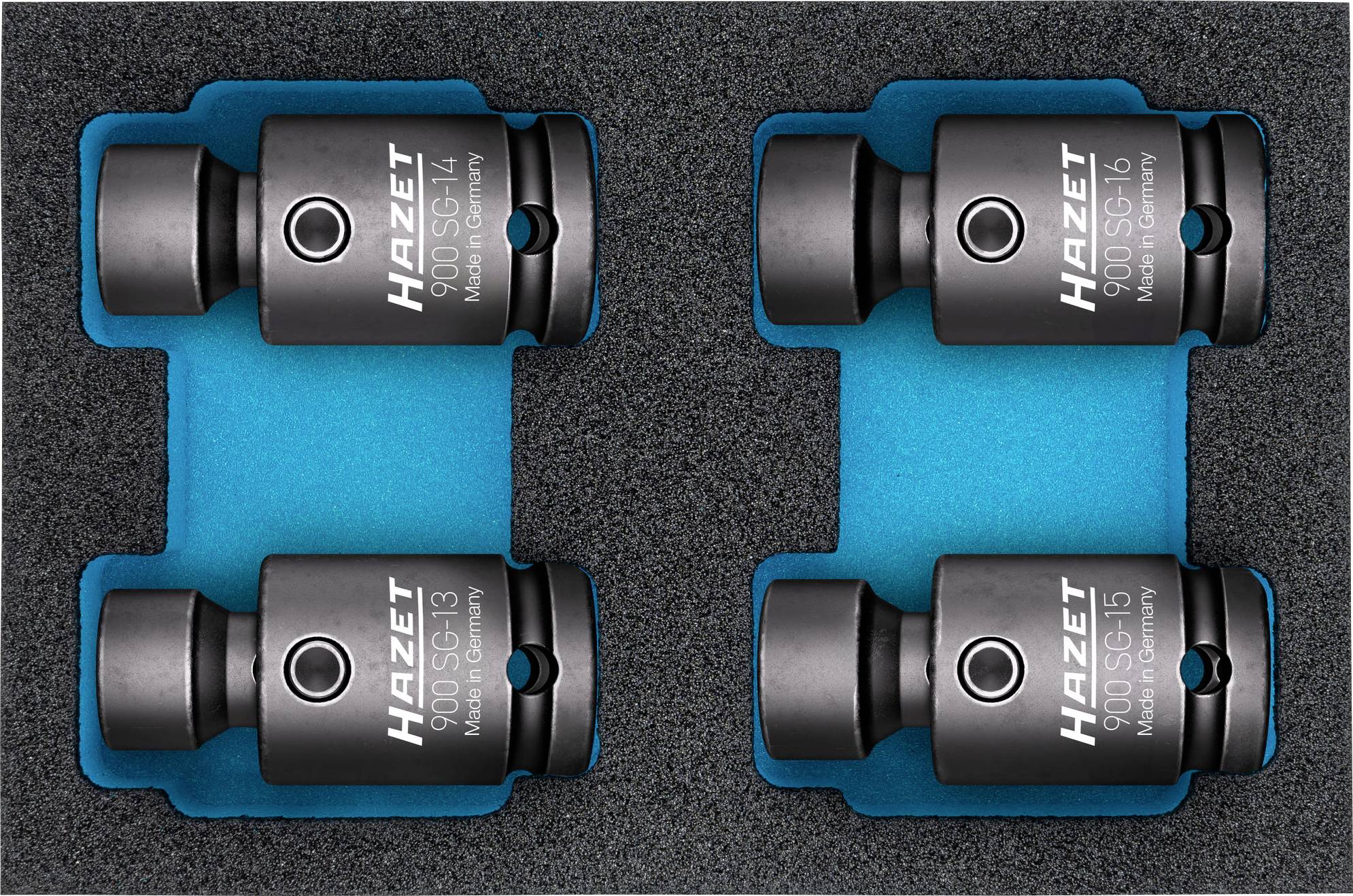 Vier schwarze Steckschlüssel mit der Beschriftung 'Hazet 900 SPC' in Schaumstoffverpackung, paarweise angeordnet.