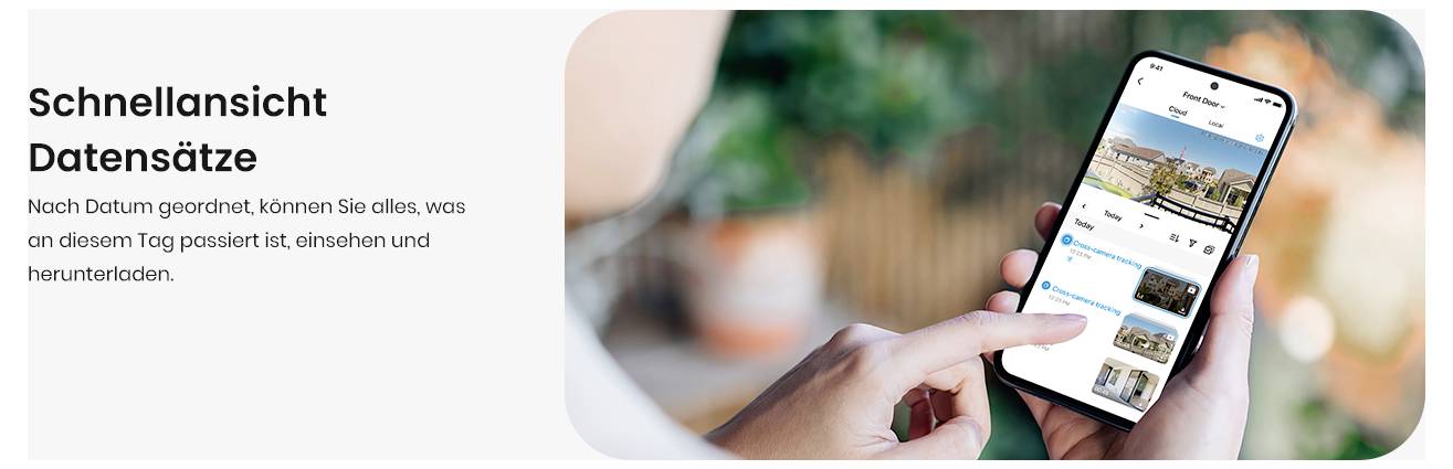 Eine Person hält ein Smartphone, das einen Bildschirm mit der Beschriftung 'Schnellansicht Datensätze' zeigt und eine Fotogalerie mit verschiedenen Optionen darstellt.