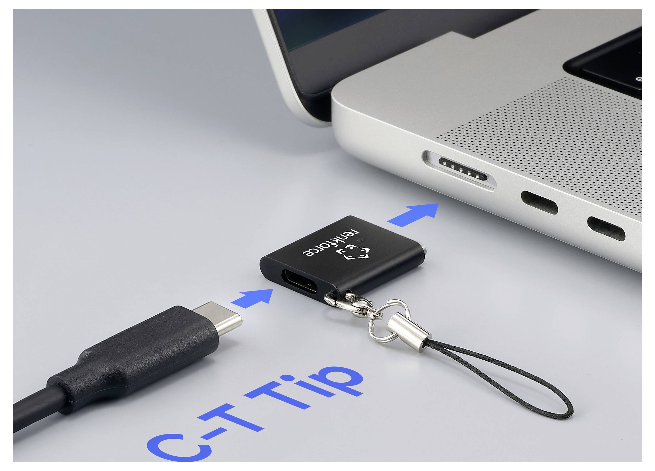 USB-Typ-C-Adapter wird mit einem Laptop verbunden.