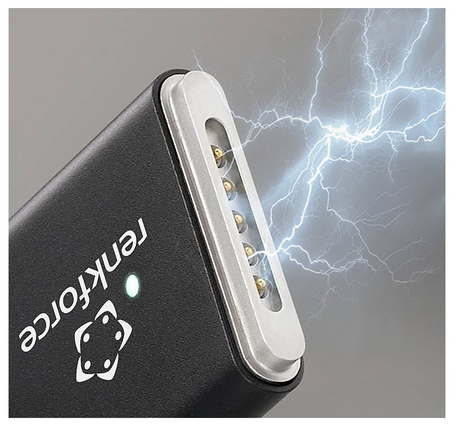 Eine Nahaufnahme eines magnetischen Ladesteckers mit sichtbarer elektrischer Entladung, die Blitze simuliert, eingesteckt in einen Ladeanschluss.