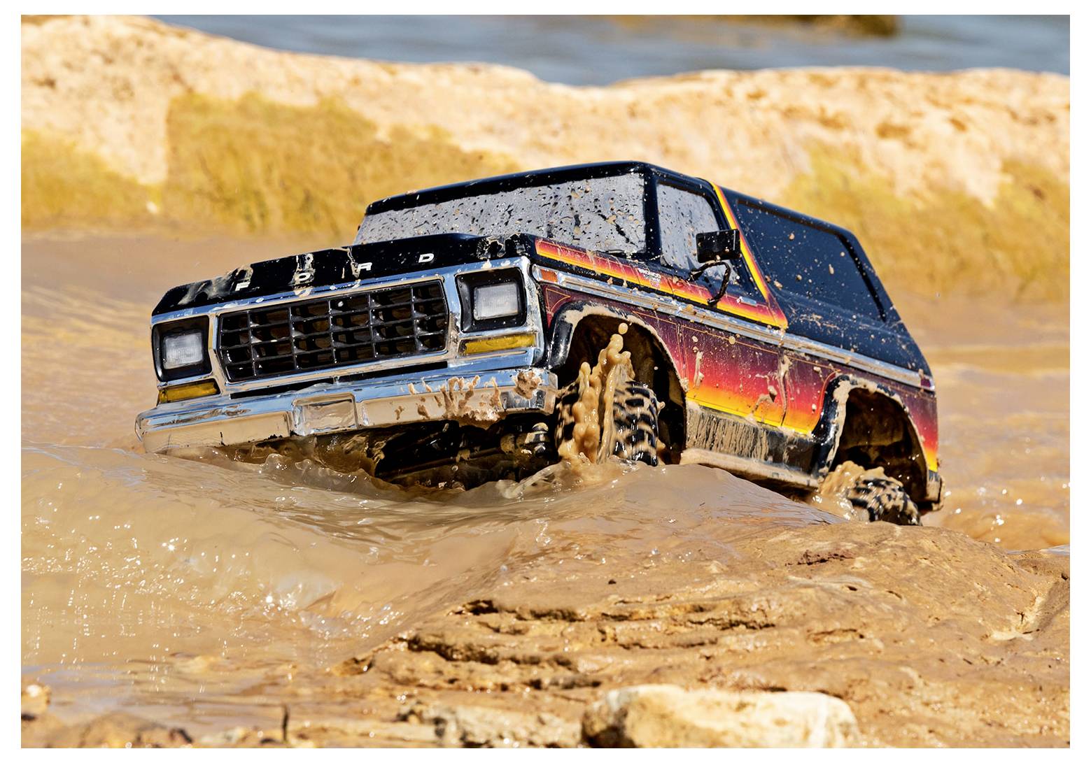 Traxxas TRX-4 1979 Ford Bronco Brushed 1:10 RC Modellauto Elektro Crawler Allradantrieb (4WD) RtR 2,4GHz