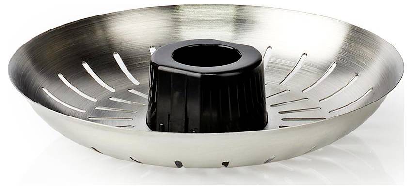 Ein Bundt-Kuchenring aus Edelstahl, speziell für Heißluftfritteusen konzipiert, mit geschlitzten Seitenwänden und einem zentralen schwarzen Kunststoffrohr für gleichmäßiges Garen.