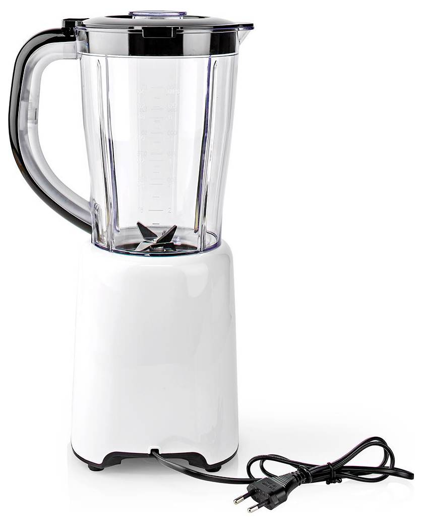 Ein weißer elektrischer Mixer mit einem transparenten Behälter und schwarzem Griff steht auf einer Oberfläche. Das Netzkabel ist an der Basis aufgewickelt.