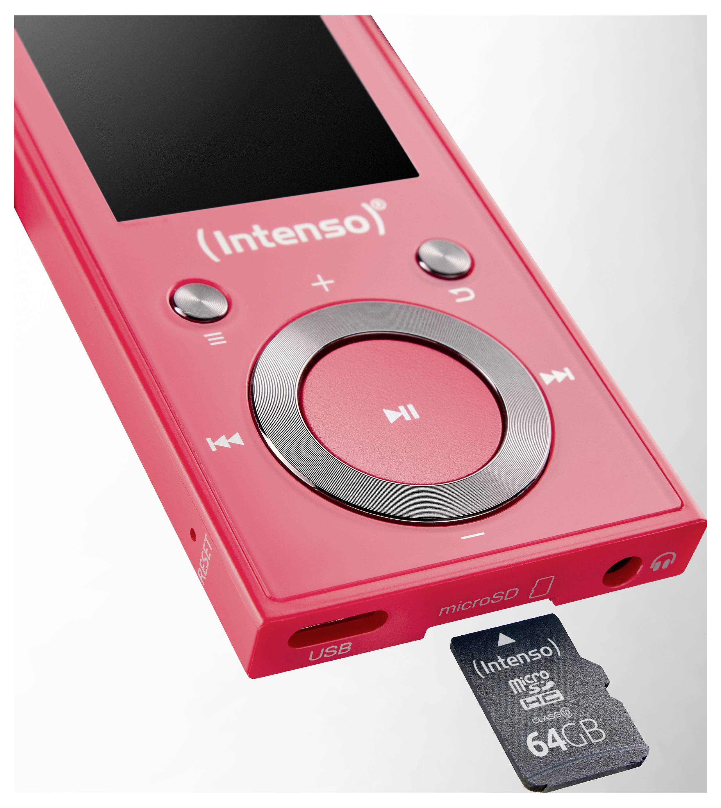 Ein roter Intenso MP3-Player mit Bildschirm und Bedienungstasten, auf dem eine 64-GB-microSD-Karte teilweise eingesteckt ist.