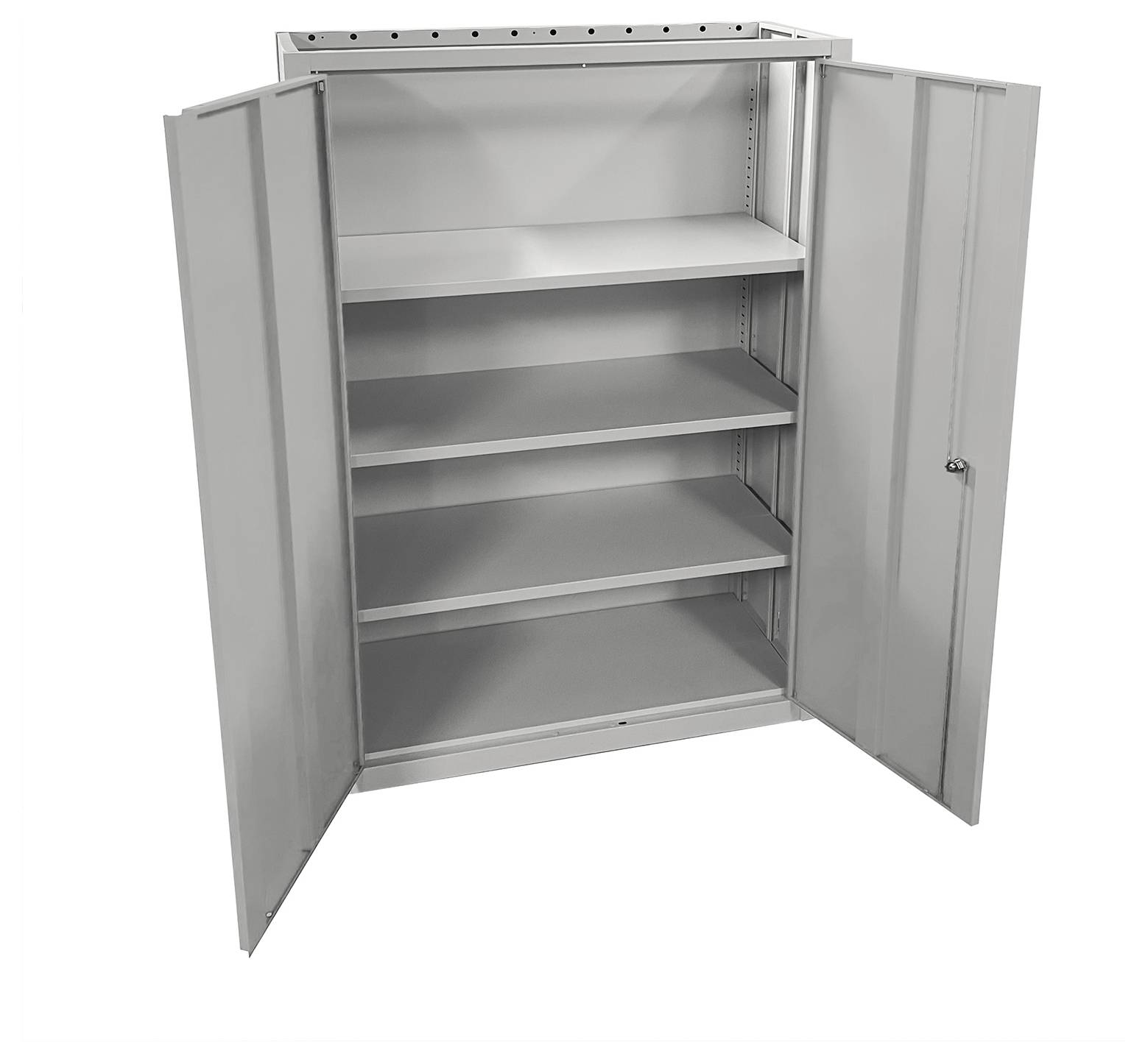 Ein Metallschrank mit vier verstellbaren Einlegeböden und offenen Doppeltüren, geeignet zur Organisation von Werkzeugen oder Materialien in Garagen oder Werkstätten.