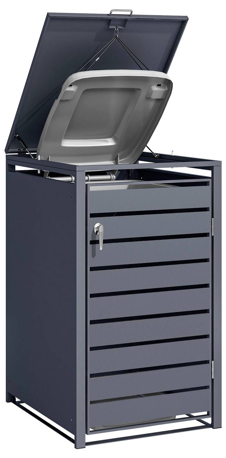 Eine graue Mülltonne im Freien mit geöffnetem Deckel, die einen Müllbehälter im Inneren offenlegt. Sie hat horizontale Lamellen und einen Verschluss an der Vorderseite.