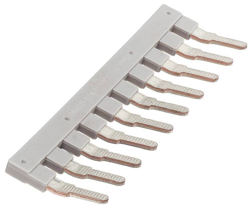 Grüner elektronischer Stecker mit mehreren Metallstiften zur Leiterplattenbestückung.