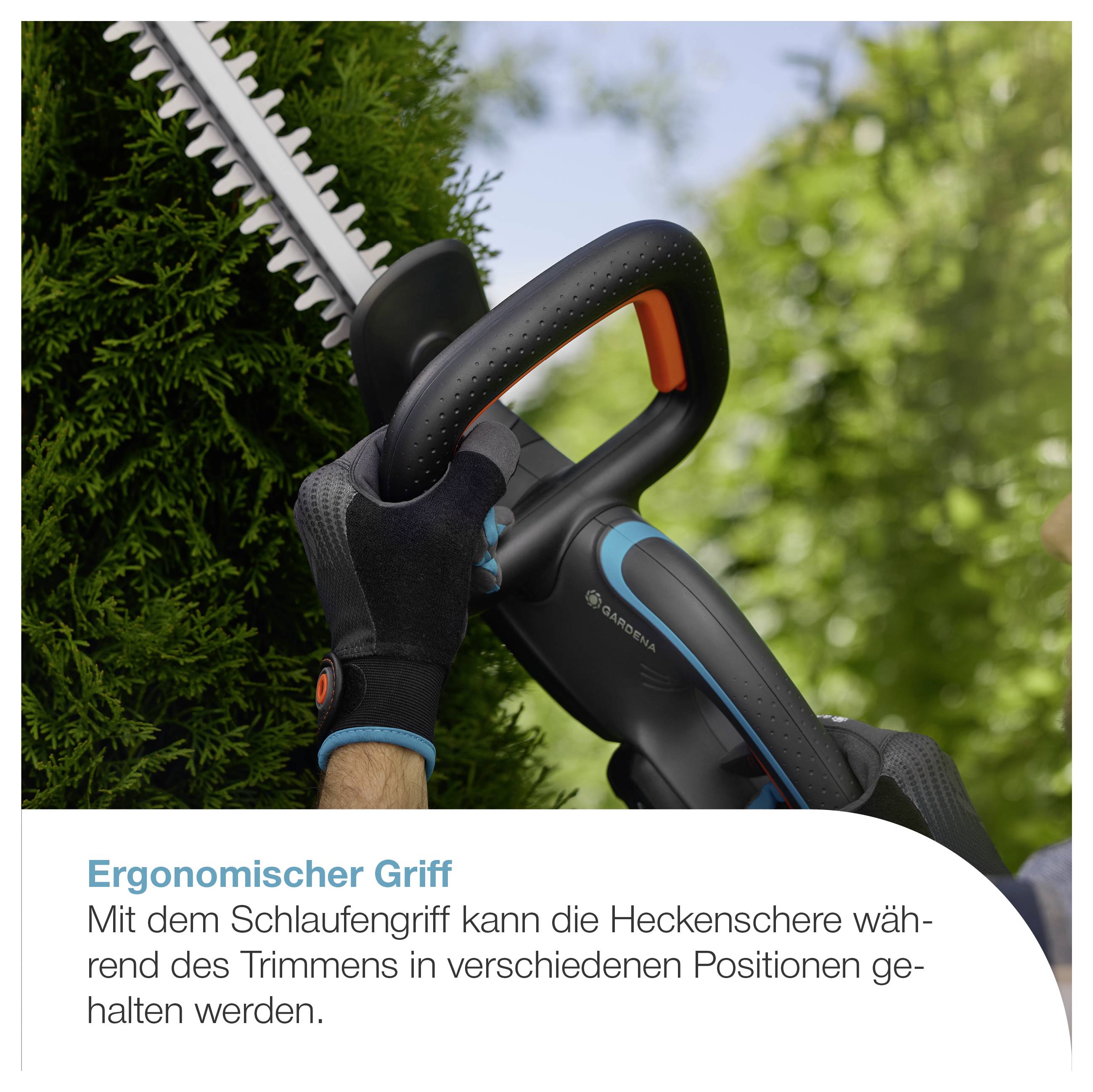 Handschuhtragende Hände bedienen eine elektrische Heckenschere am Strauch; unten steht: 'Ergonomischer Griff' und erklärt den Schlaufengriff für flexible Trimmpositionen.