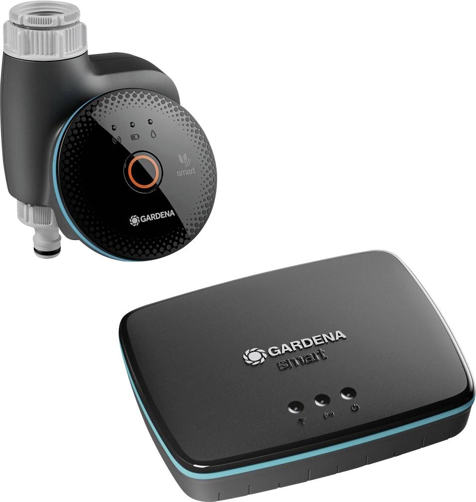 Intelligentes Bewässerungssystem mit einem Wasserhahn-Timer und einer Steuerungszentrale, beide von der Marke 'Gardena smart', entwickelt für eine effiziente Gartenbewässerung.
