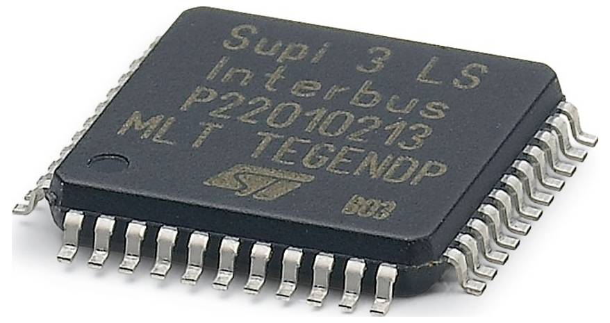 Eine Nahaufnahme eines Mikrochips mit der Aufschrift „Supi 3 LS Interbus P22010213 MLT TEGENDP
