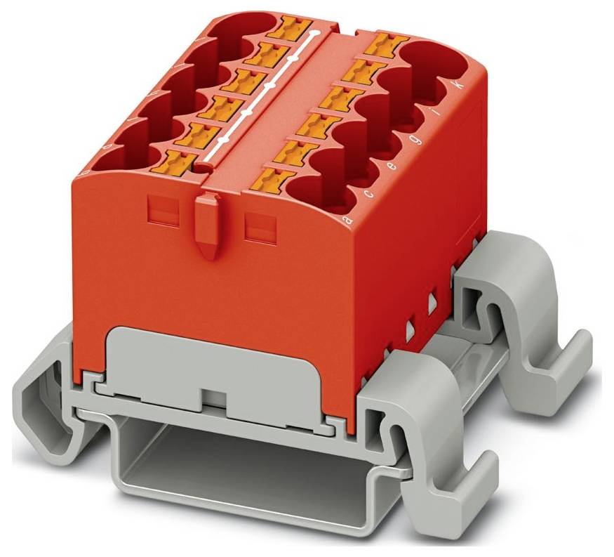 Ein schwarzer, dreipoliger männlicher Elektrostecker mit einem grünen Ring sitzt in einem kreisförmigen Metallgehäuse und wird aus einem leicht schrägen Blickwinkel betrachtet.