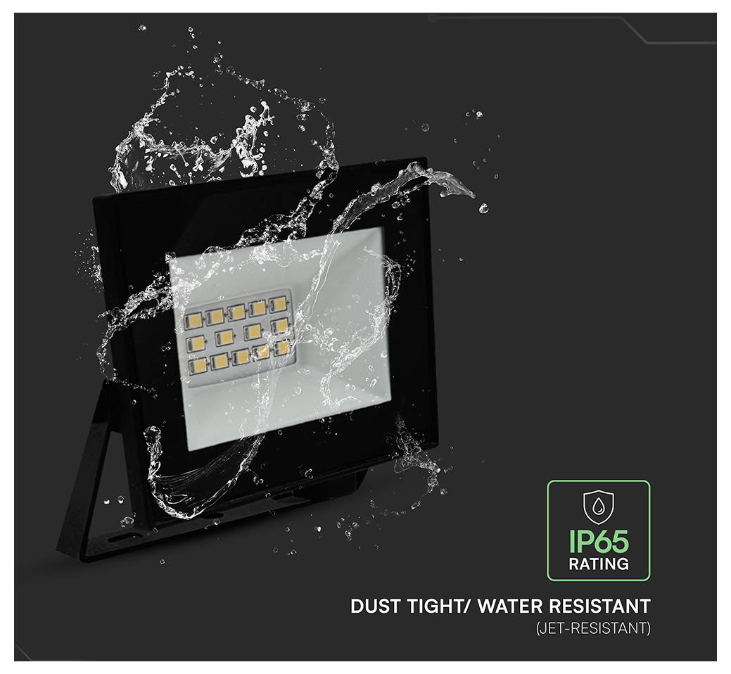 Flutlicht mit Wasserspritzer, das seine „IP65-Zertifizierung