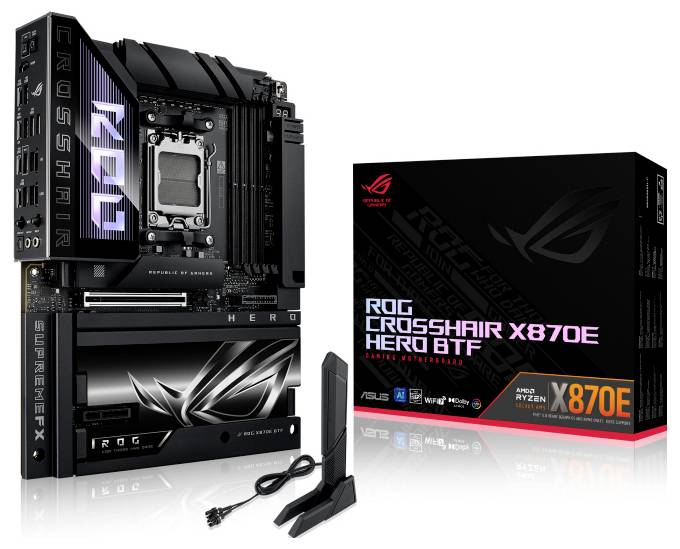 ROG Crosshair X670E Hero BTF-Motherboard mit seiner Verpackung, präsentiert mit Zubehör und Branding.
