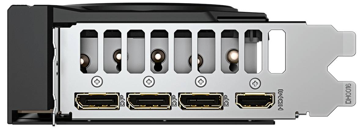 Eine Grafikkarte mit vier horizontal angeordneten DisplayPort-Ausgängen, die in einem Metallhalterung mit Belüftungslöchern für die Luftzirkulation eingesetzt ist.