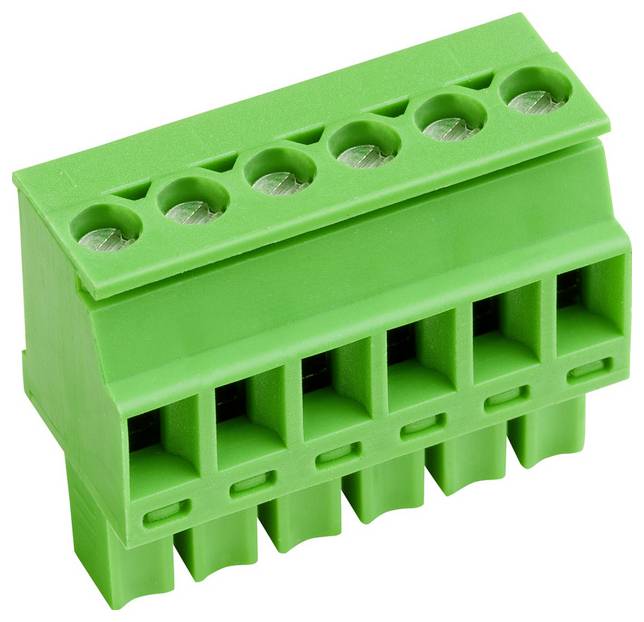 Ein grünes Schraubklemmblock mit sechs Anschlüssen, verwendet zur Befestigung von elektrischen Drähten in elektronischen und elektrischen Geräten.