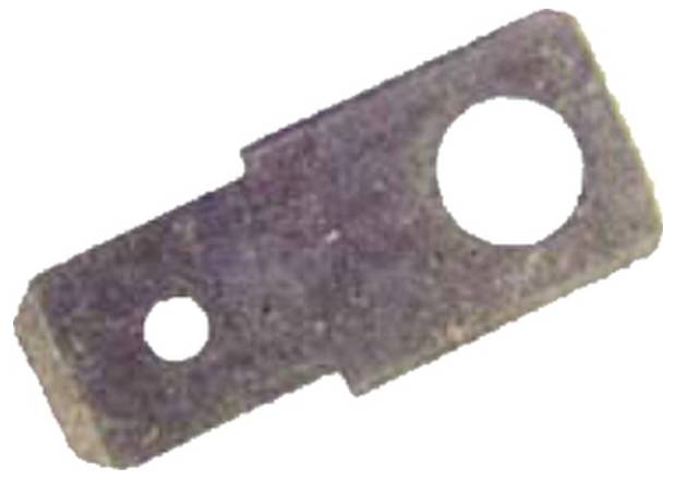 Ein rostiges Metallstück mit zwei Kreislöchern unterschiedlicher Größe.