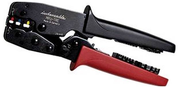 Ein schwarzes und rotes Crimpwerkzeug mit sichtbaren Einstellungsdrehscheiben, das zum Anbringen von Steckverbindern an Kabeln verwendet wird.