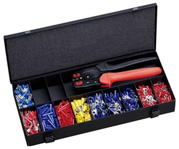 Eine offene Kiste mit Crimpwerkzeugen und einer Auswahl bunter elektrischer Verbinder, nach Typ und Farbe in Fächern sortiert.