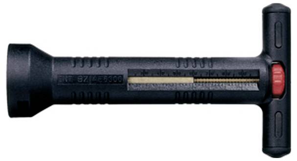 Ein schwarzer Drehmomentschlüssel mit T-Griff und rotem Einstellknopf, der Messskalen am Gehäuse zur präzisen Einstellung aufweist.