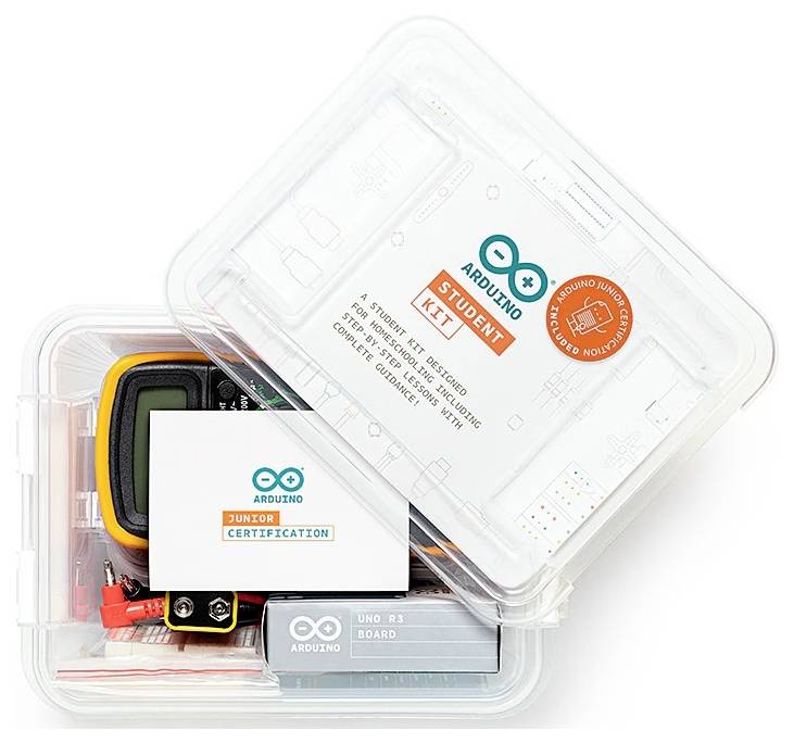 Ein Arduino Schüler-Kit mit elektronischen Komponenten, einschließlich eines Multimeters, Kabeln, einer Platine und Zertifizierungsmaterialien, in einer transparenten Transportbox.