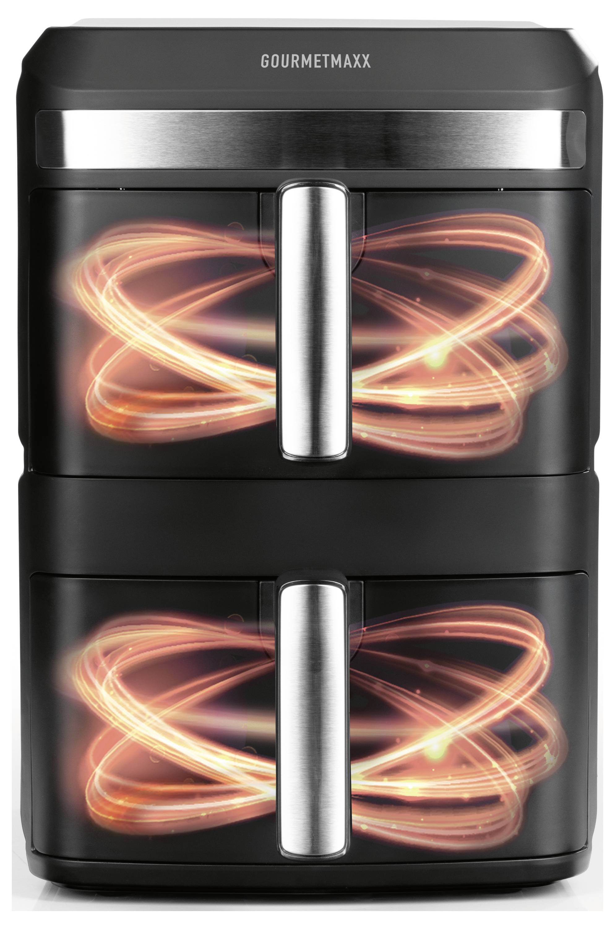 Ein Zwei-Schubladen-Heißluftfritteuse mit Pommes in der oberen Schublade und Hähnchen in der unteren. Eine Hand drückt Kontrollknöpfe auf dem Bedienfeld.