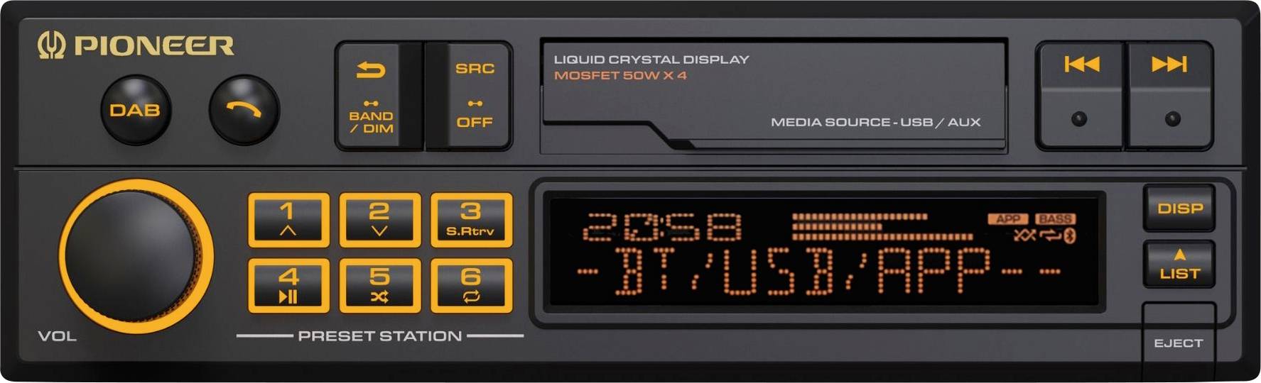 Ein Frontpanel eines Vintage-Autoradios der Marke 'Pioneer' mit Tasten und einem digitalen LCD-Display, das '20:58 BT USB APP' und Audioeinstellungen zeigt.