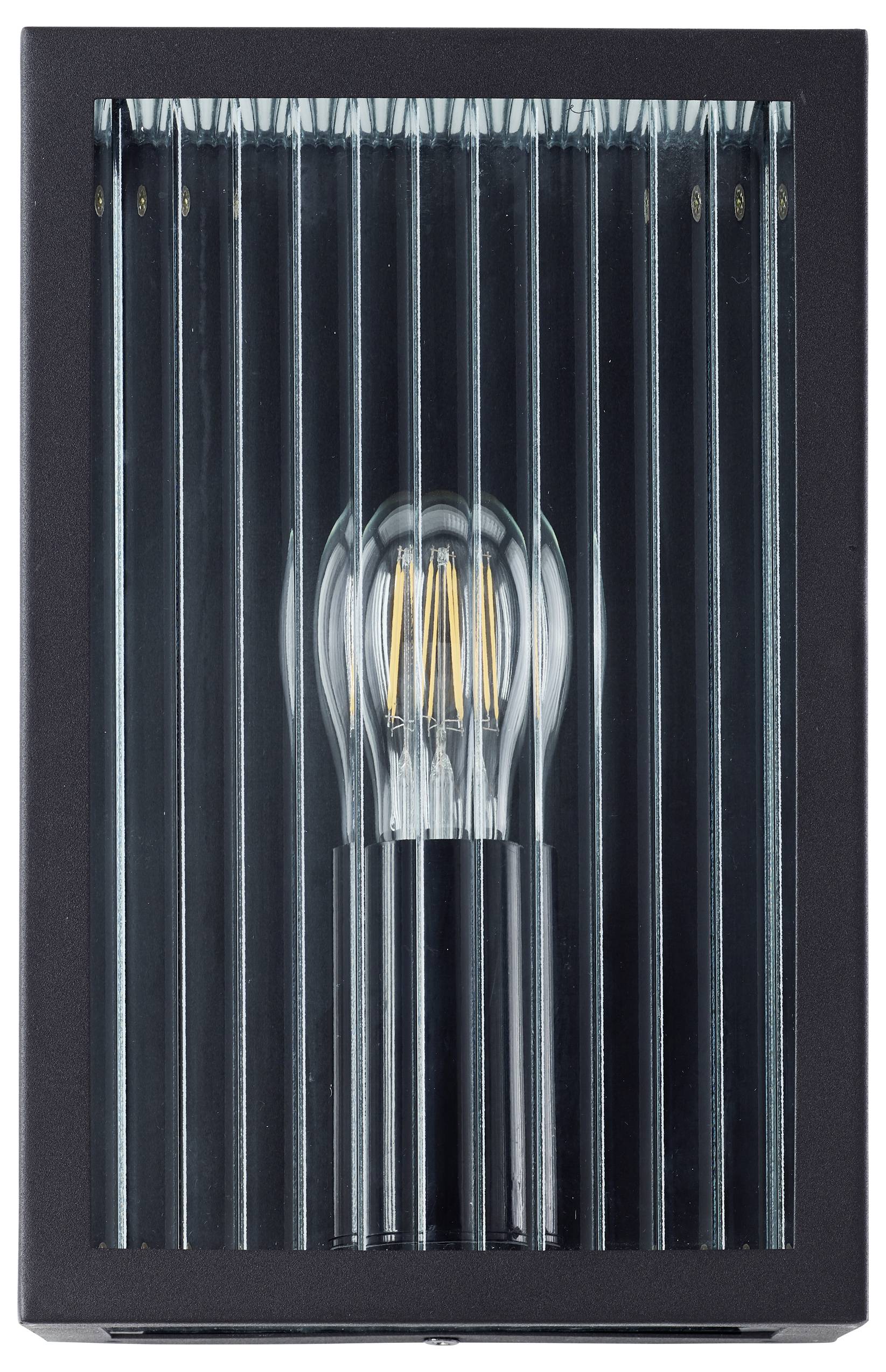 Eine moderne schwarze Wandleuchte mit vertikalen Glasplatten, die eine sichtbare Glühwendel präsentiert und ein warmes Leuchten ausstrahlt.