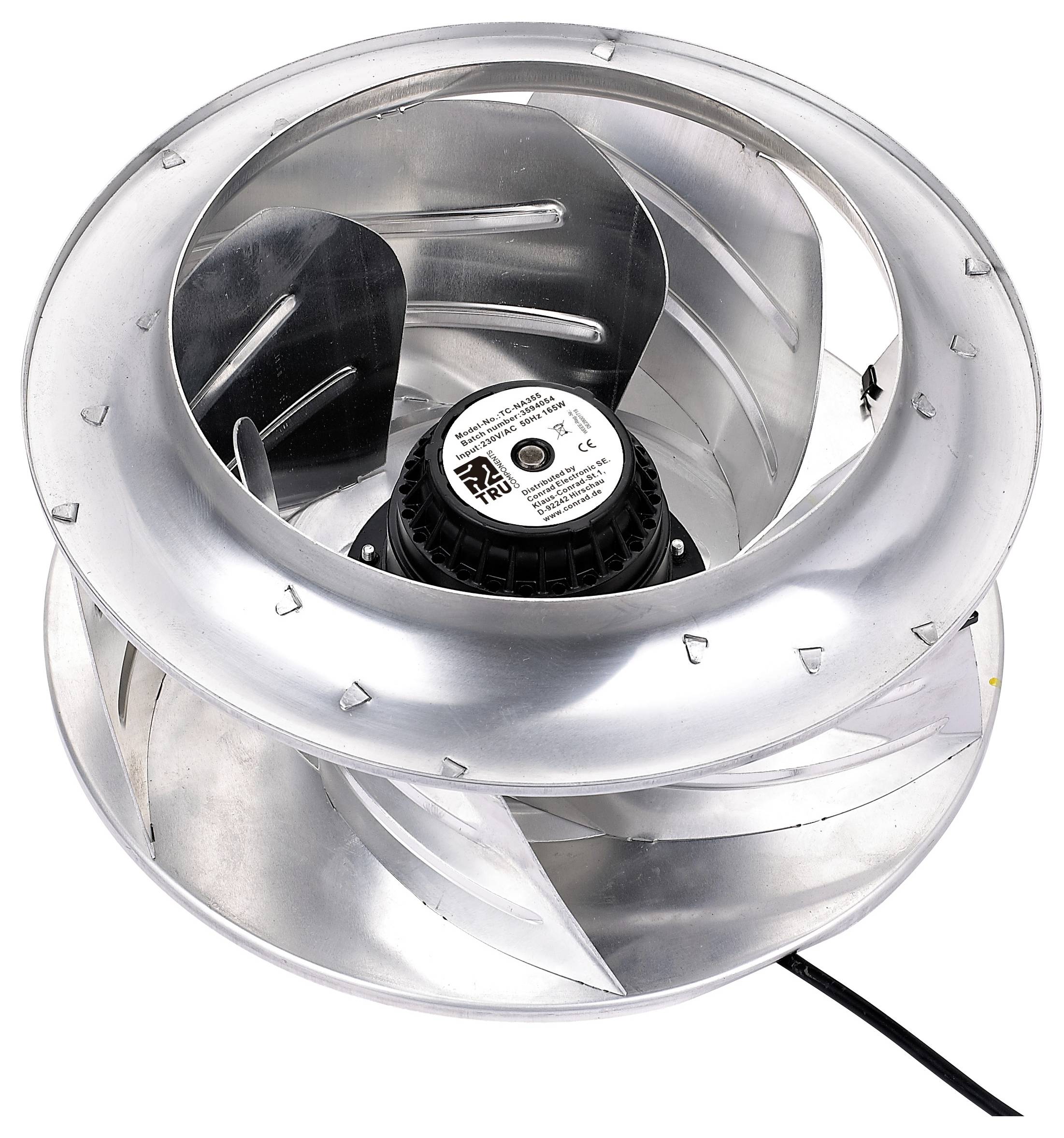 Ein metallischer Ventilatorrotor mit gekrümmten Schaufeln, konstruiert für effiziente Luftbewegung.