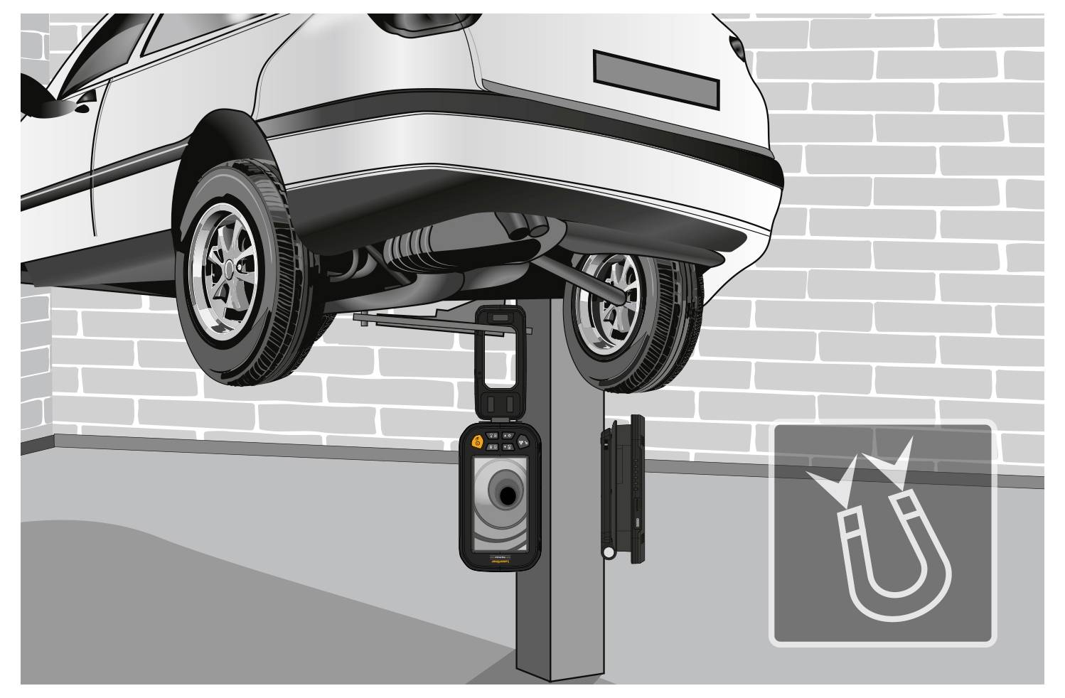 Ein Auto wird auf einer hydraulischen Hebebühne für eine Radausrichtung angehoben, wobei ein digitaler Sensor Winkel misst. Ein Magnetsymbol zeigt die Sensoranbringung an.