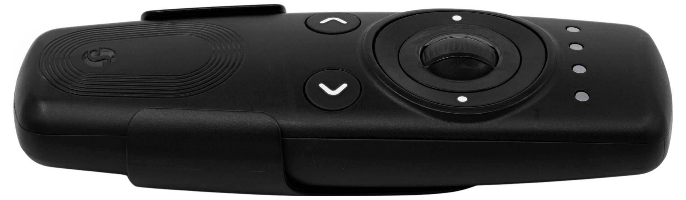 Eine schwarze, rechteckige Fernbedienung mit einem kreisförmigen Navigationspad und zwei Pfeiltasten, die zur Steuerung elektronischer Geräte verwendet wird.