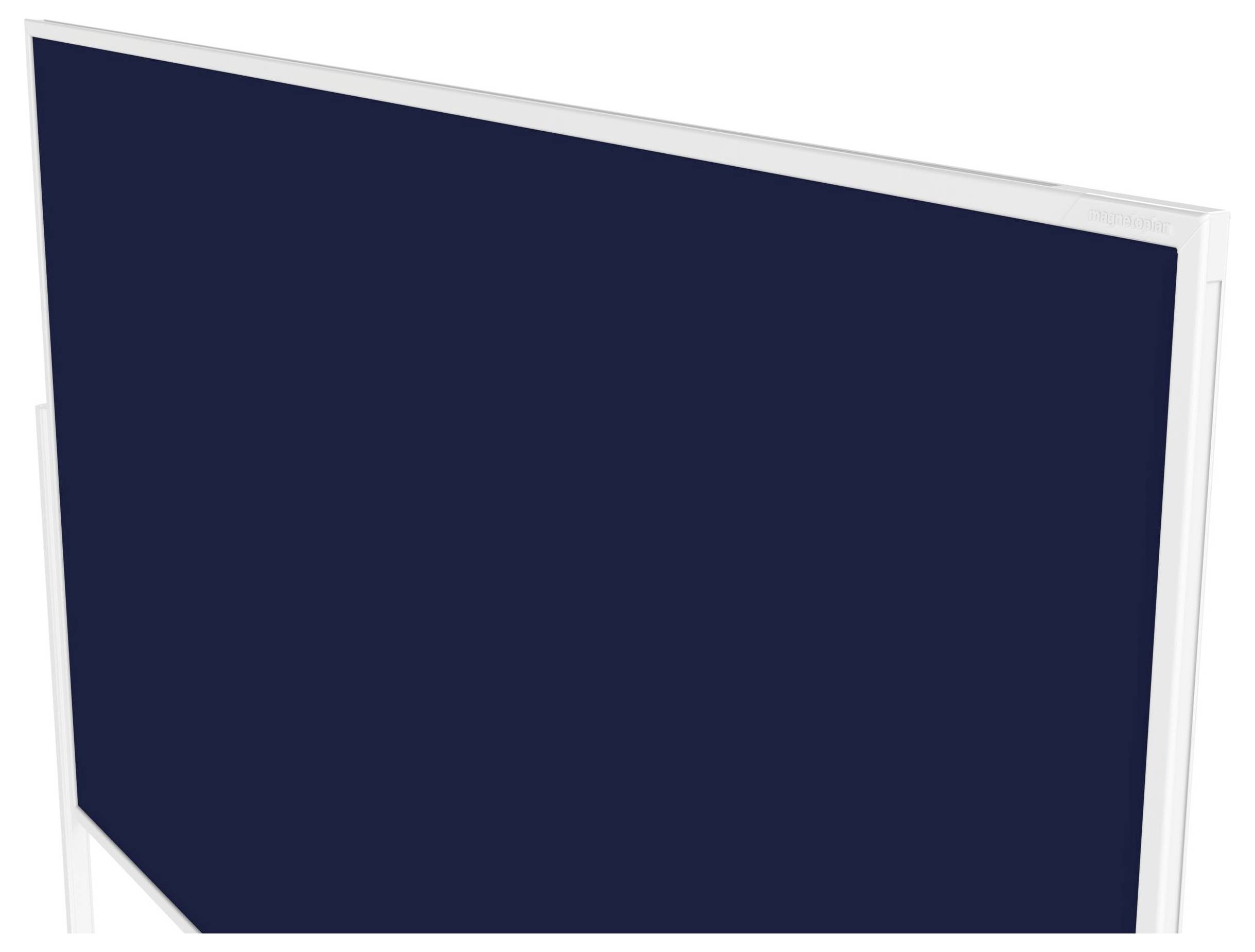 Ein großes, leeres, dunkelblues rechteckiges Panel mit weißem Rahmen, schräg dargestellt, was auf ein modernes technologisches Gerät oder Display hindeutet.