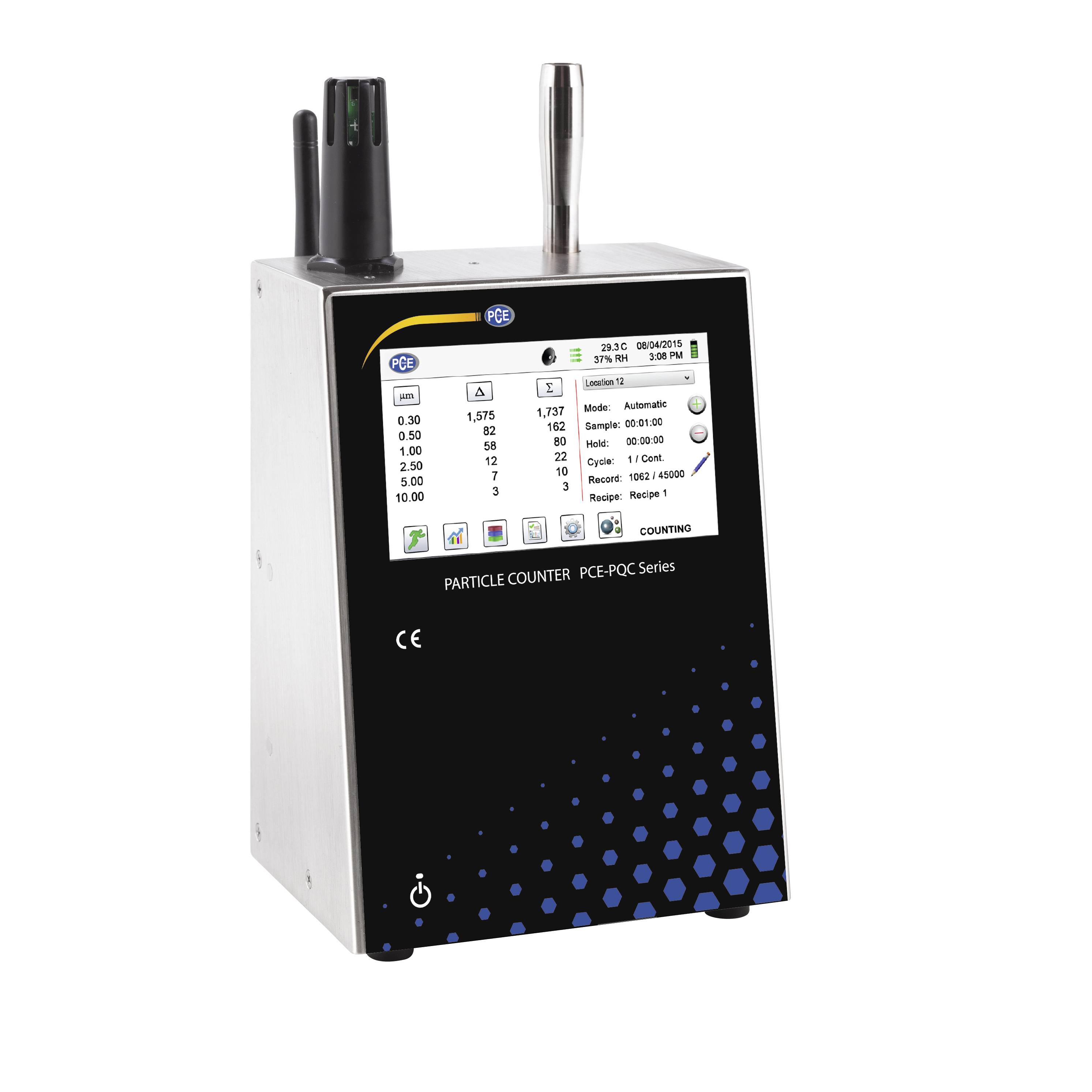 Tragbares Partikelzählgerät mit Touchscreen-Display und zwei Probeentnahmeanschlüssen oben, beschriftet mit „PARTICLE COUNTER PCE-PQC Series