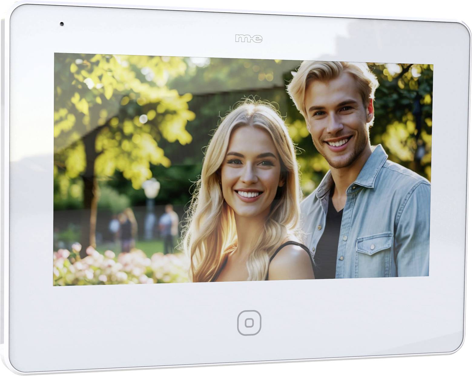 Eine weiße zylindrische Walze, vermutlich zur Verwendung in Maschinen oder Ausrüstungen, vor einem einfachen Hintergrund dargestellt.