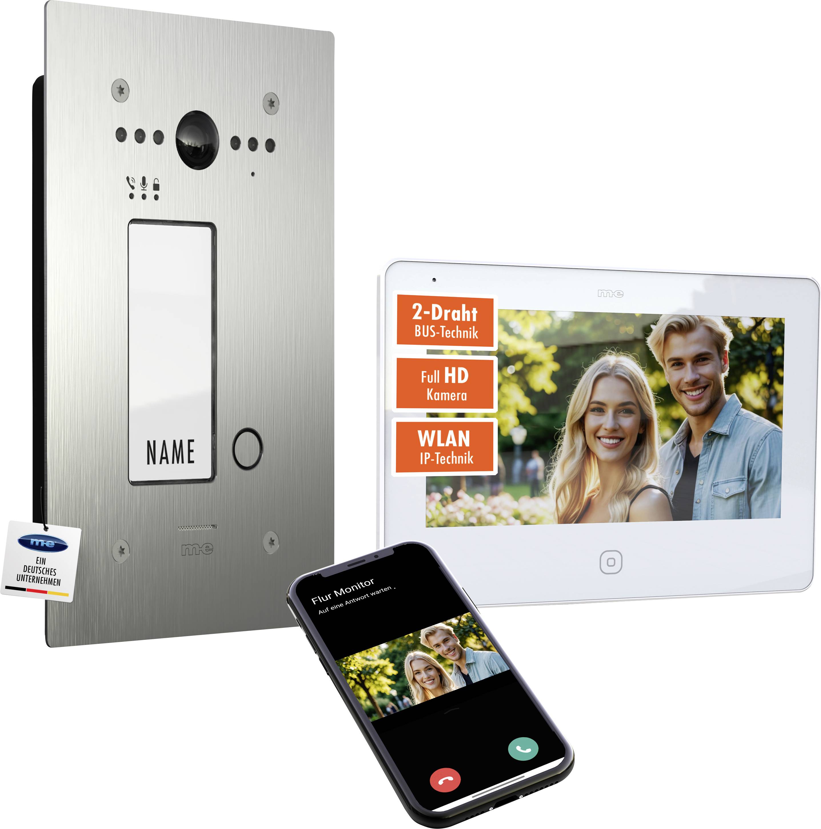 Ein Videosprechanlage-System mit einem Außenbereich, einem Innenmonitor, auf dem ein lächelndes Paar zu sehen ist, und einer Smartphone-App-Schnittstelle, die einen Anruf anzeigt.