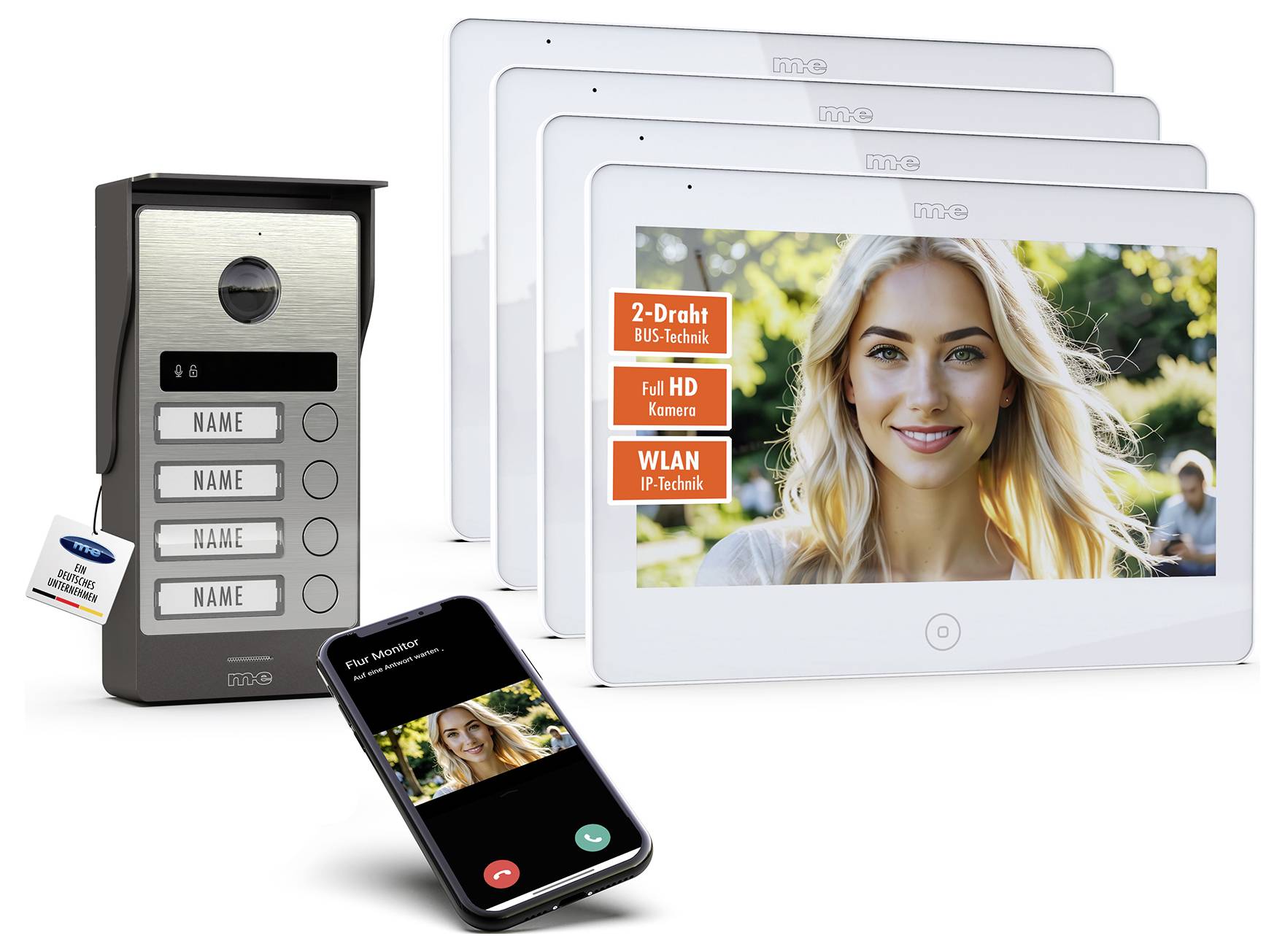 Gegensprechanlage mit Außengerät, vier Innenmonitore mit einer lächelnden Frau und einem Smartphone, das einen Videoanruf mit ihr zeigt.