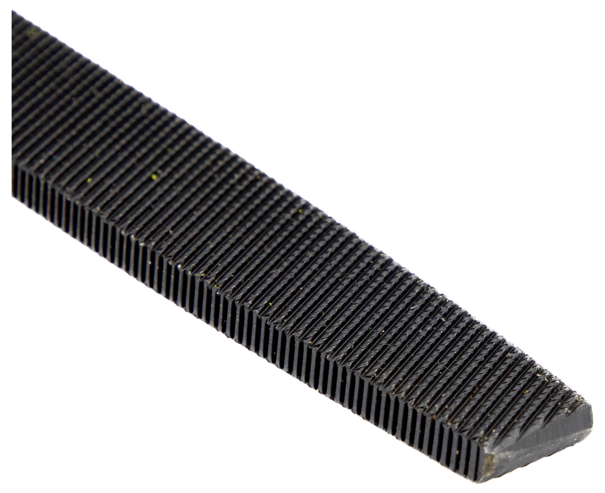 Eine Nahaufnahme einer Metallfeil­e, die ihre parallelen Rillen und die verjüngte Spitze zeigt, die zum Glätten oder Formen von Metalloberflächen verwendet wird.