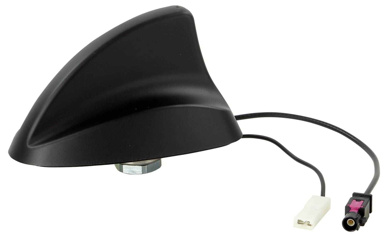Schwarze Hai-Flosse-Autoantenne mit angebrachtem Kabel und Steckverbindern auf weißem Hintergrund
