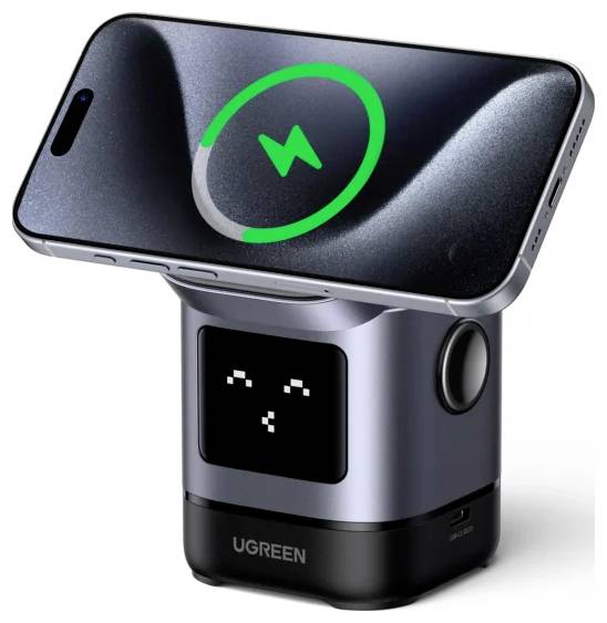 Ein Smartphone lädt kabellos, während es horizontal auf einem UGREEN-Ladegerät platziert ist, und zeigt ein grünes Ladesymbol auf dem Bildschirm an.