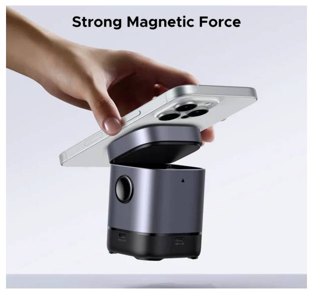 Seitenansicht eines schwarzen Lenovo-Desktop-Towers mit sichtbaren Belüftungsgittern, die ein sauberes und minimalistisches Design zeigen.