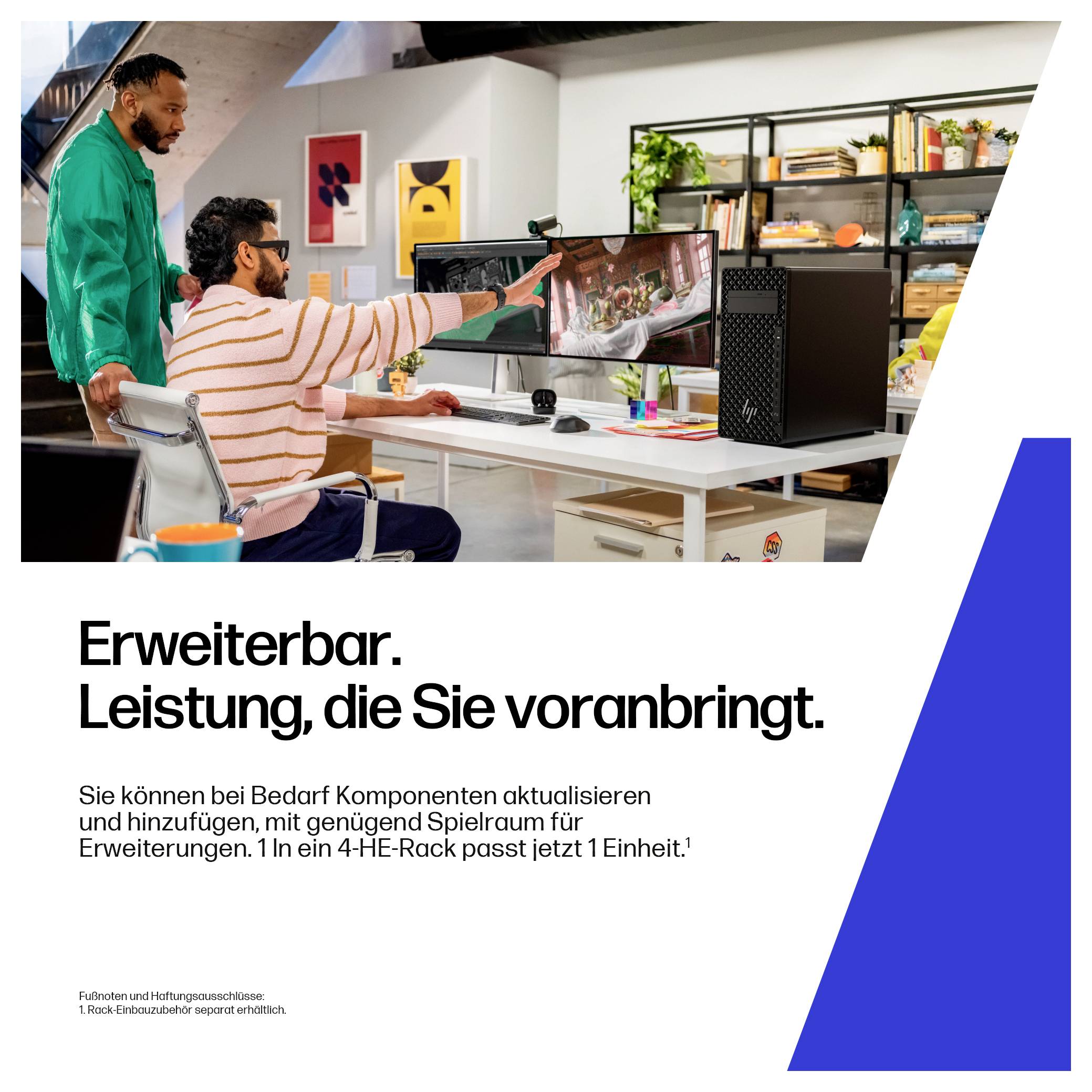 Zwei Personen sitzen vor einem Computer. Text auf dem Bild: 'Erweiterbar. Leistung, die Sie voranbringt.' Im Hintergrund ein stilvoll eingerichtetes Büro.