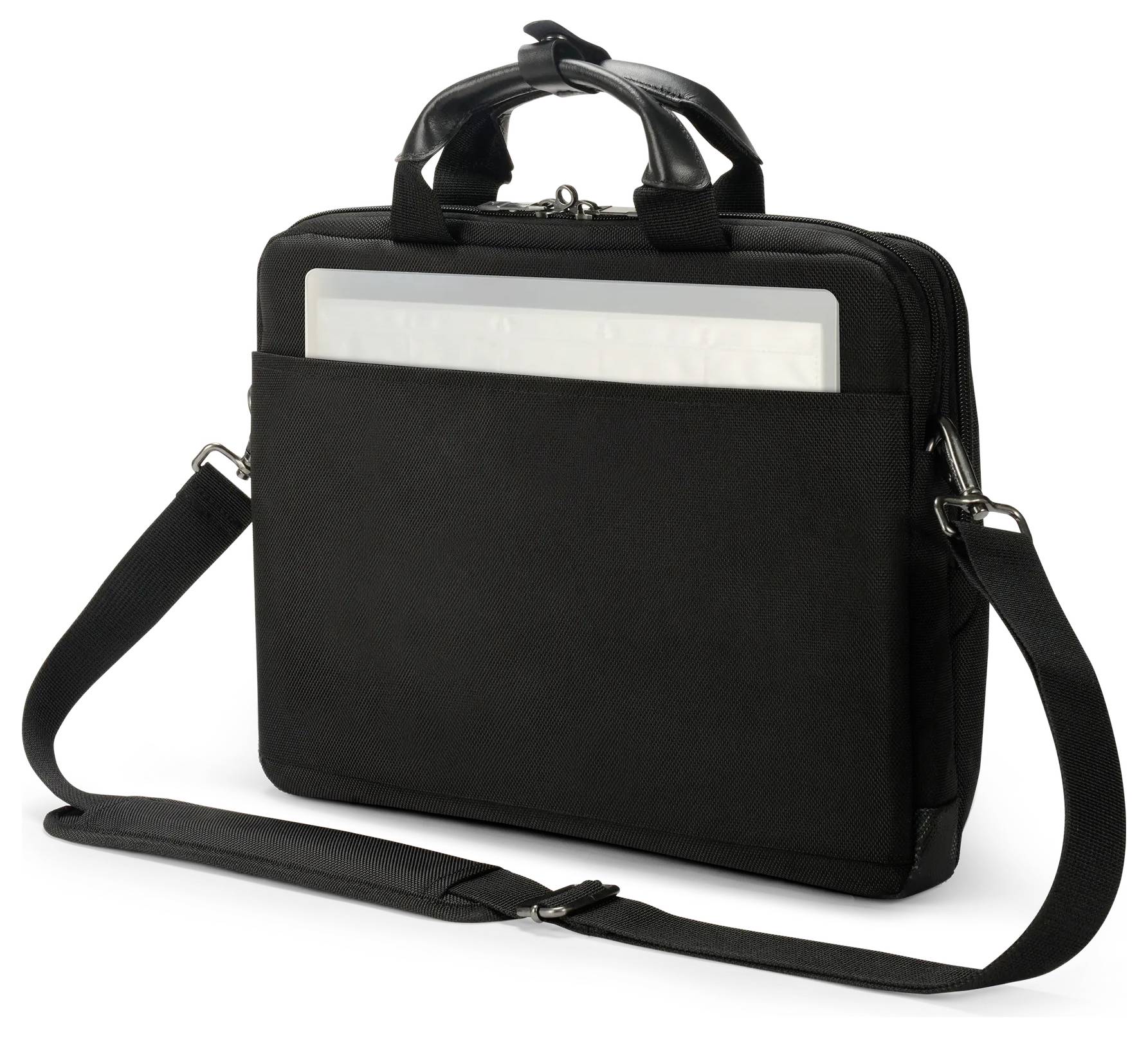 Eine schwarze Laptop-Tasche mit einer vorderen Tasche, in der ein sichtbarer Laptop zu sehen ist, mit Griffen und verstellbarem Schultergurt.